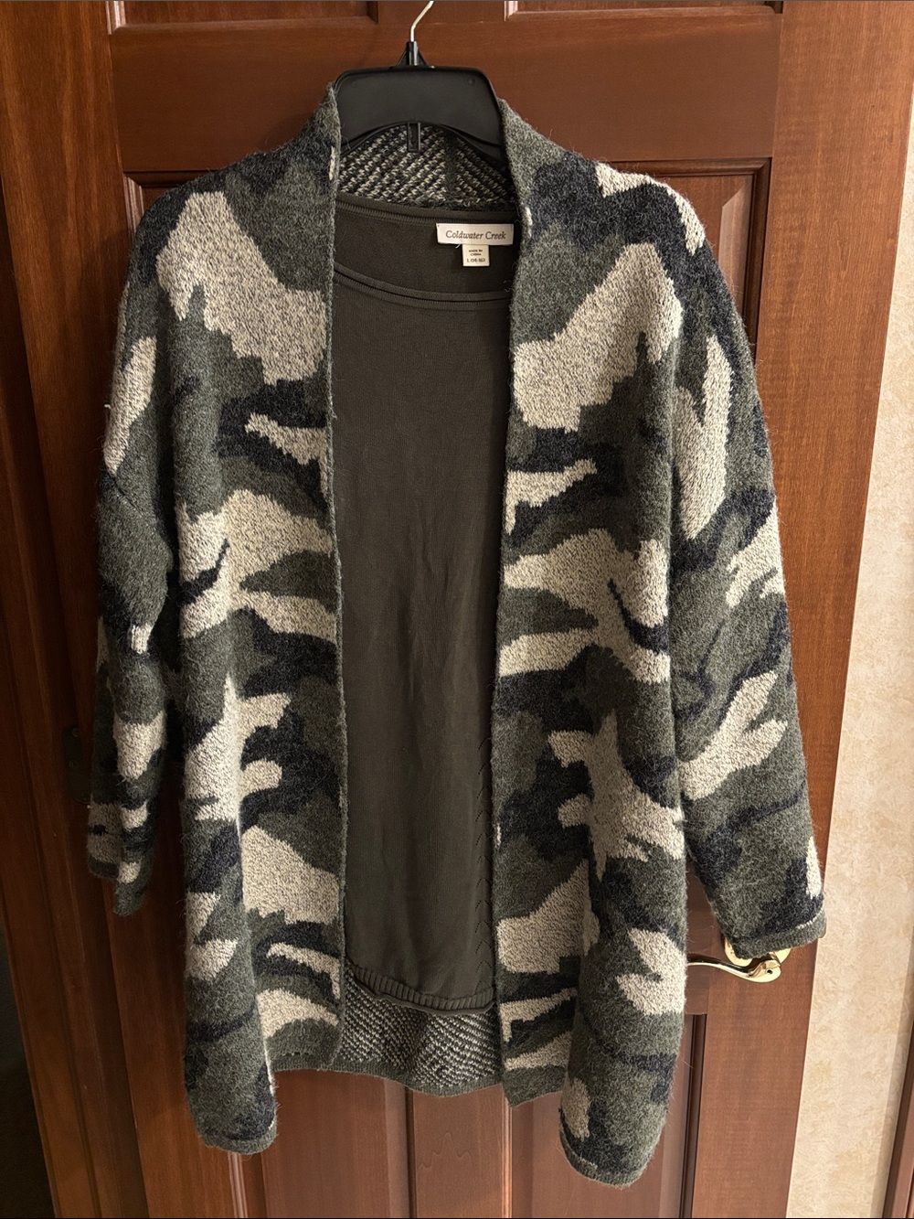 Dreamers Camouflage Cardigan in Cream, Olive, Black